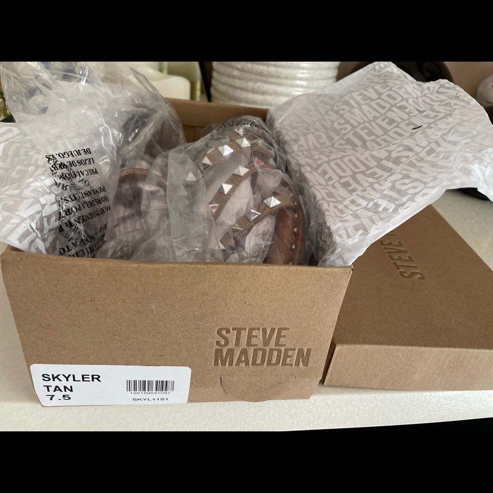 Steve Madden sandals - Picture 7 of 7